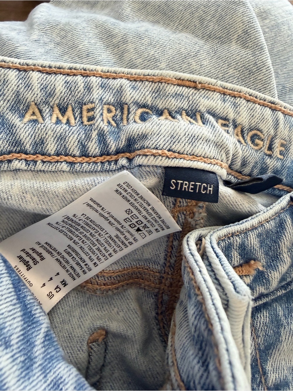 American Eagle Outfitters Light Blue Super High-Rise Baggy Wide-Leg Jeans - Picture 6 of 7